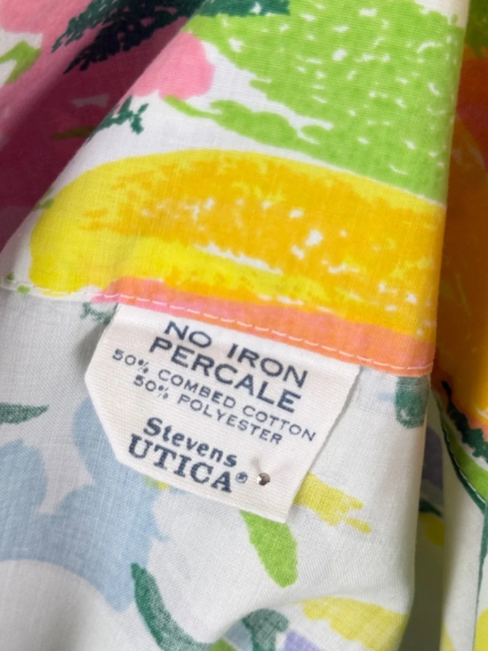 2 Vintage Chelsea Standard Pillowcases Stevens Utica MCM Flower Power